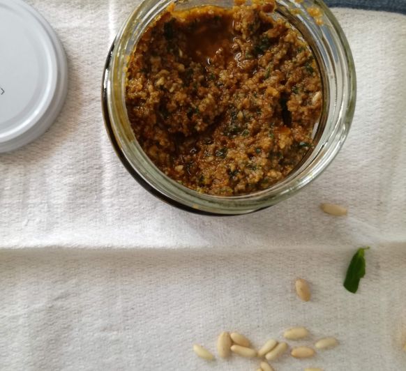 Pesto rojo, una receta hecha en Thermomix® con muchas posibilidades